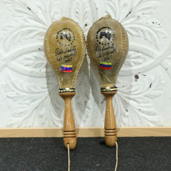 Traditional Venezuelan PQ Salsera Maracas