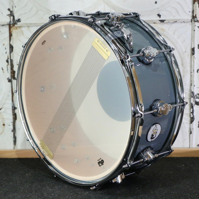 Caisse claire DW Design 14X6po - Steel Grey