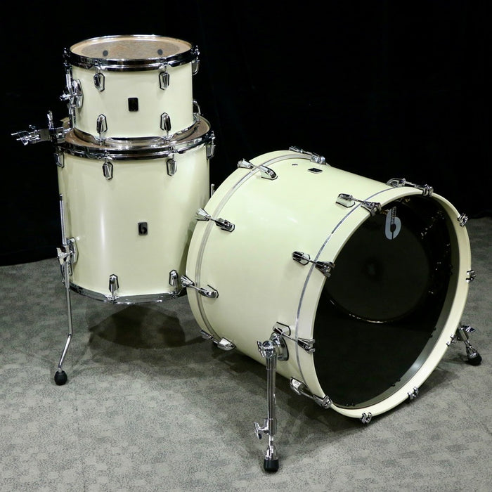 British Drum Co. Enigma Drum Kit 22-12-16in - Satin Olde English White