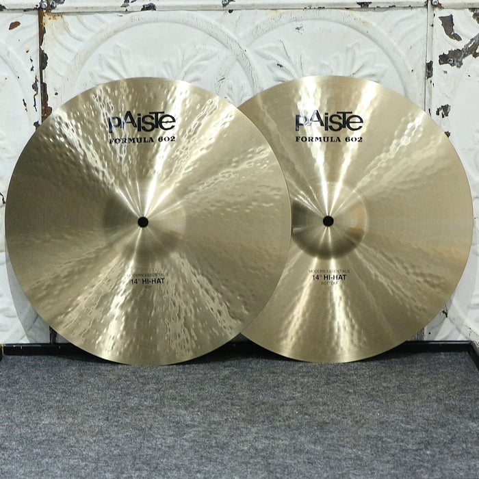 Cymbales hi-hat usagées Paiste Formula 602 Modern Essentials 14po (853/1110g)