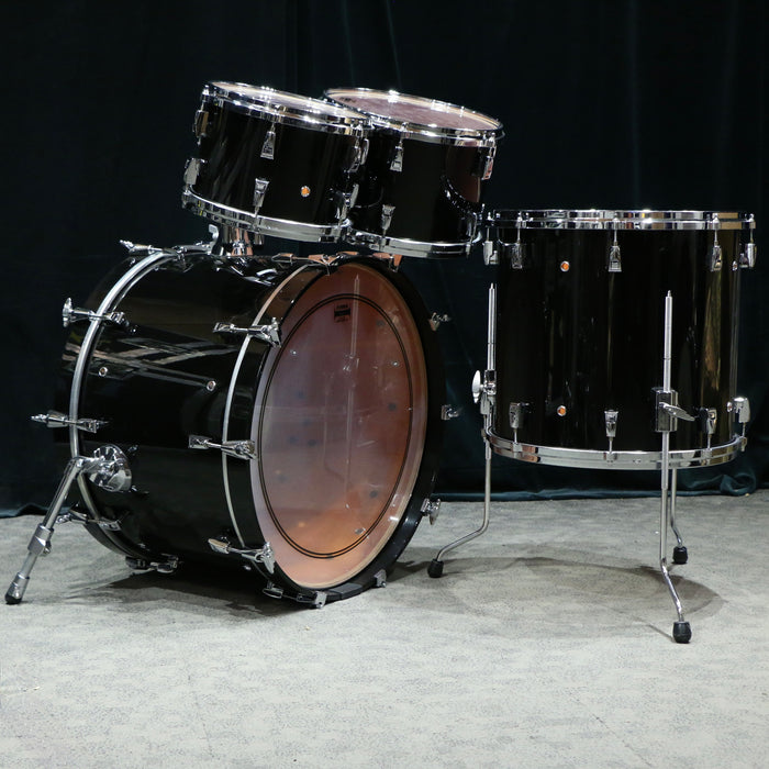 Yamaha Absolute Hybrid Maple Drum Kit 22X14-10-12-16in - Solid Black