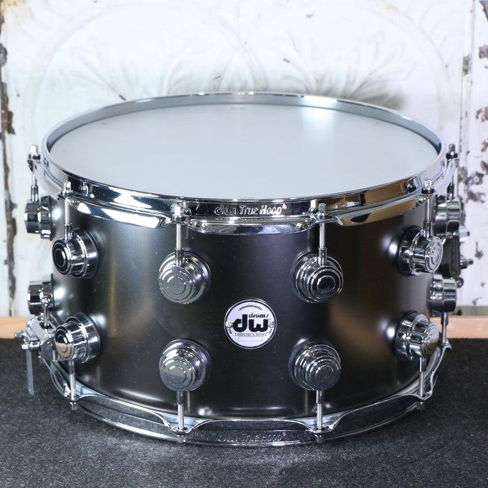 Caisse claire DEMO DW Collector's Satin Black over Brass 14X8po