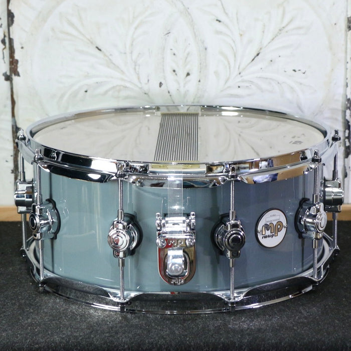Caisse claire DW Design 14X6po - Steel Grey