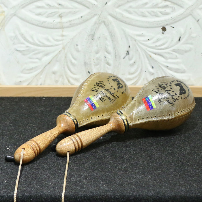 Traditional Venezuelan PQ Salsera Maracas
