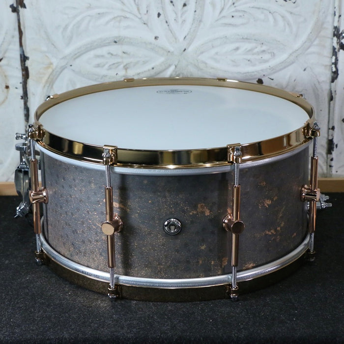 Caisse claire Canopus Solid Patina Brass NAMM 2026 14X6.5po - quincaillerie copper over brass