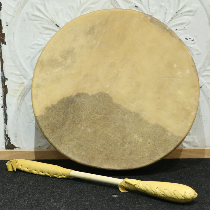 Tambour autochtone artisanal usagé - avec baguette