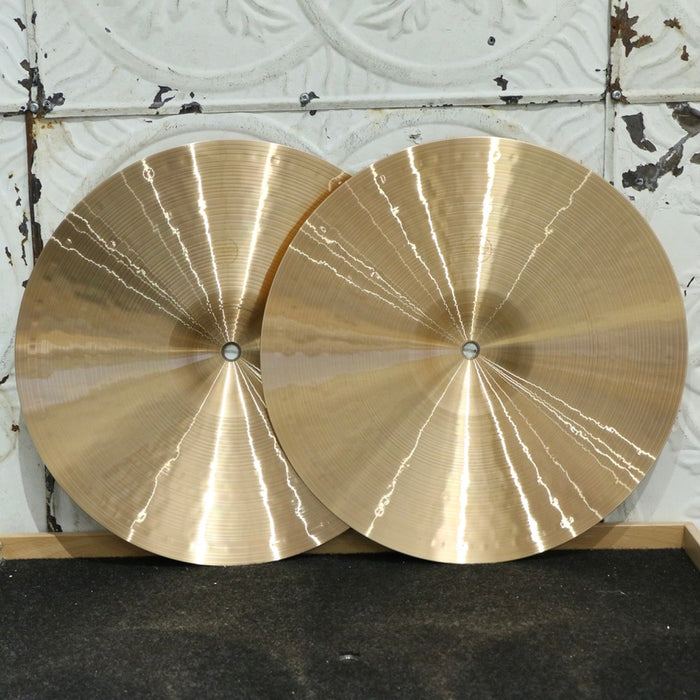 Paiste 2002 Medium Hi-Hat Cymbals 14in (828/972g)