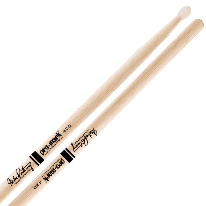ProMark Drumsticks - Mike Portnoy Drumsticks - ActiveGrip voor veilige, comfortabele grip - wordt plakkeriger als je handen zweet - Active Grip Finish, ovale houten punt, Hickory Wood - 1 paar ProMark Drumsticks - Mike Portnoy Drumsticks - ActiveGrip voor veilige, comfortabele grip - wordt plakkeriger als je handen zweet - Active Grip Finish, ovale houten punt, Hickory Wood - 1 paar