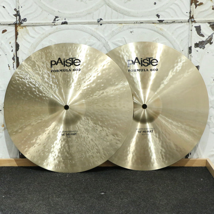 Cymbales hi-hat usagées Paiste Formula 602 Modern Essentials 14po (870/1080g)