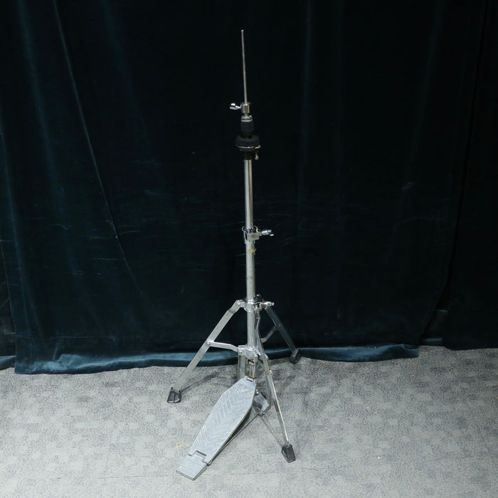 Pied de hi-hat usagée Tama (sans ajustement)