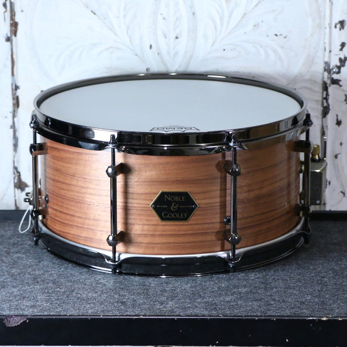 Noble and Cooley Walnut Snare Drum Clear Oil Flanged Black 8 lug