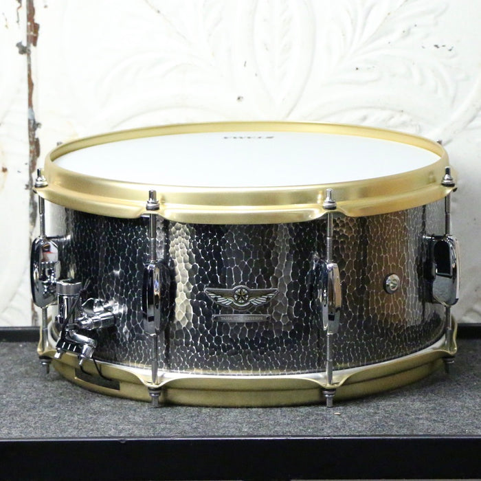 Caisse claire Tama STAR Reserve Hand Hammered Aluminum 14X6.5po