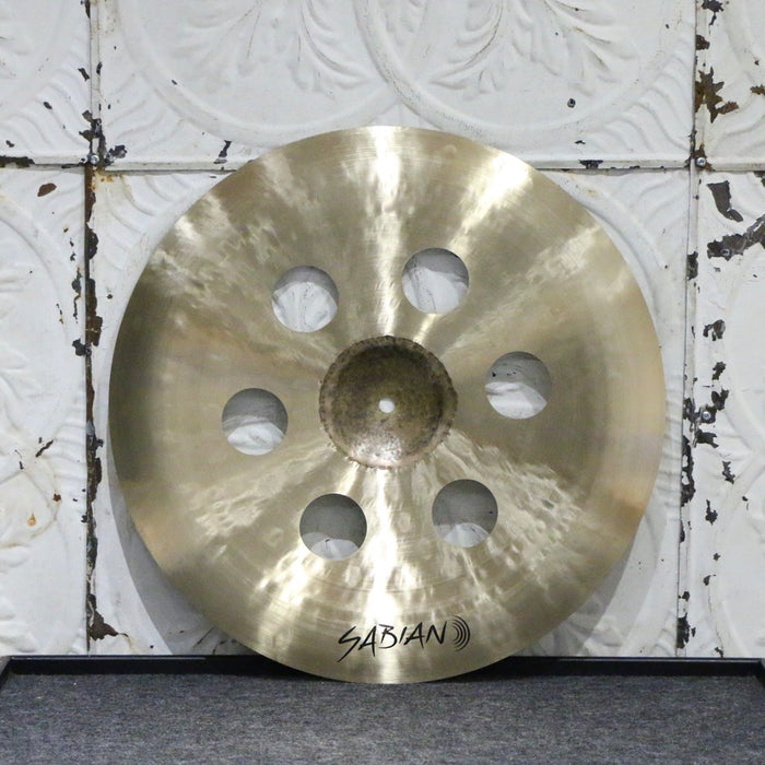 Cymbale chinoise Sabian HHX Complex O-Zone 17po