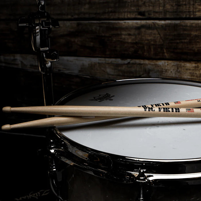 Baguettes de caisse claire Vic Firth American Classic 5A