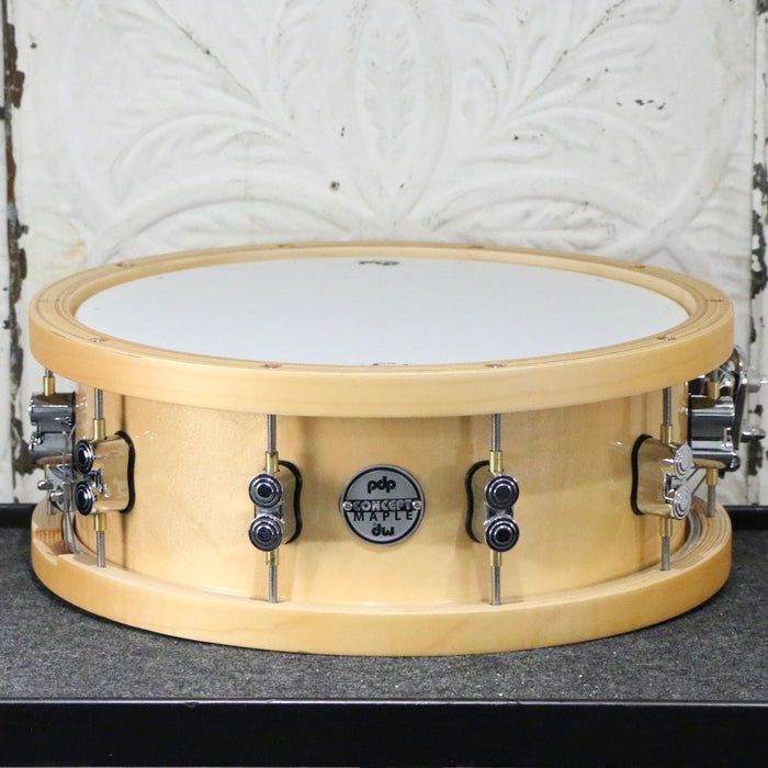 PDP Concept Maple Snare 14X5.5in - Natural Lacquer, wood hoops