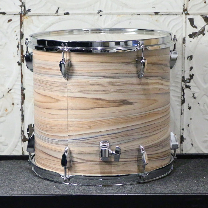 Batterie TAMA Imperialstar 20-10-12-14po + caisse claire 14po avec quincaillerie et cymbales - Natural Zebrawood Wrap