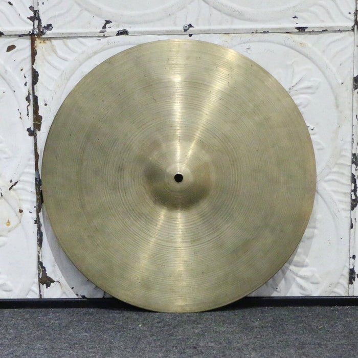 Cymbale crash/bottom de hi-hat usagée Zildjian Avedis Marching 16po (1530g)