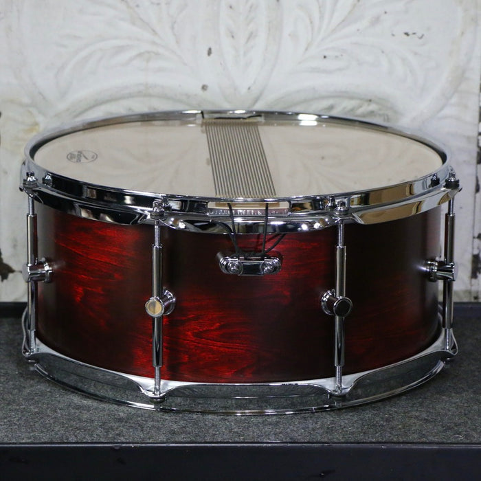 Canopus Birch Snare Drum 14X6.5in Rotten Red Matt Lacquer