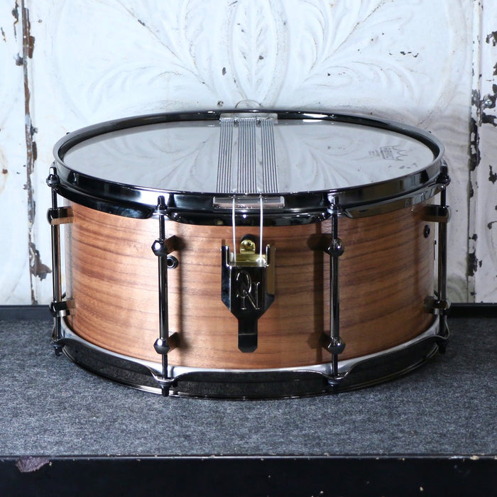 Noble and Cooley Walnut Snare Drum Clear Oil Flanged Black 8 lug