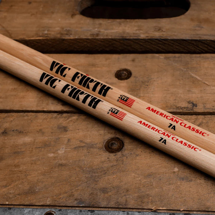 Baguettes de caisse claire Vic Firth American Classic 7A